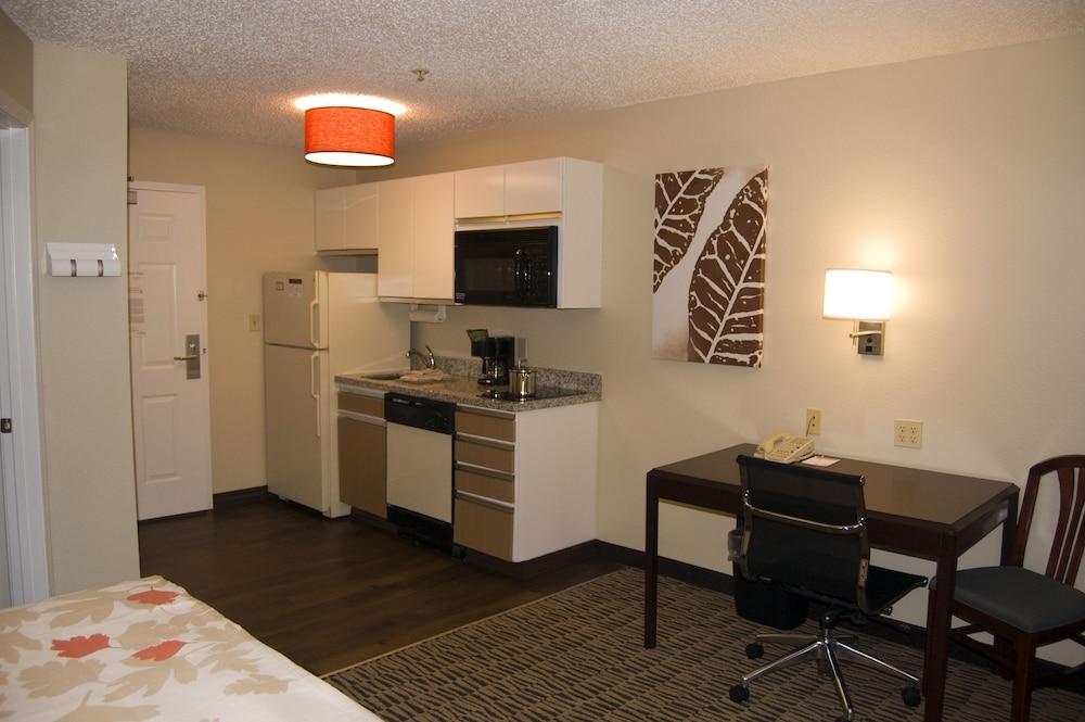 Mainstay Chicago Hotel